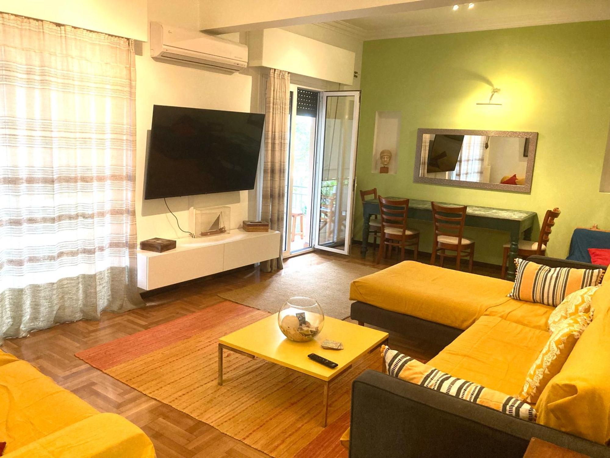 3 Bedder Condo In Ilisia, Megaro Mousikis เอเธนส์ ภายนอก รูปภาพ