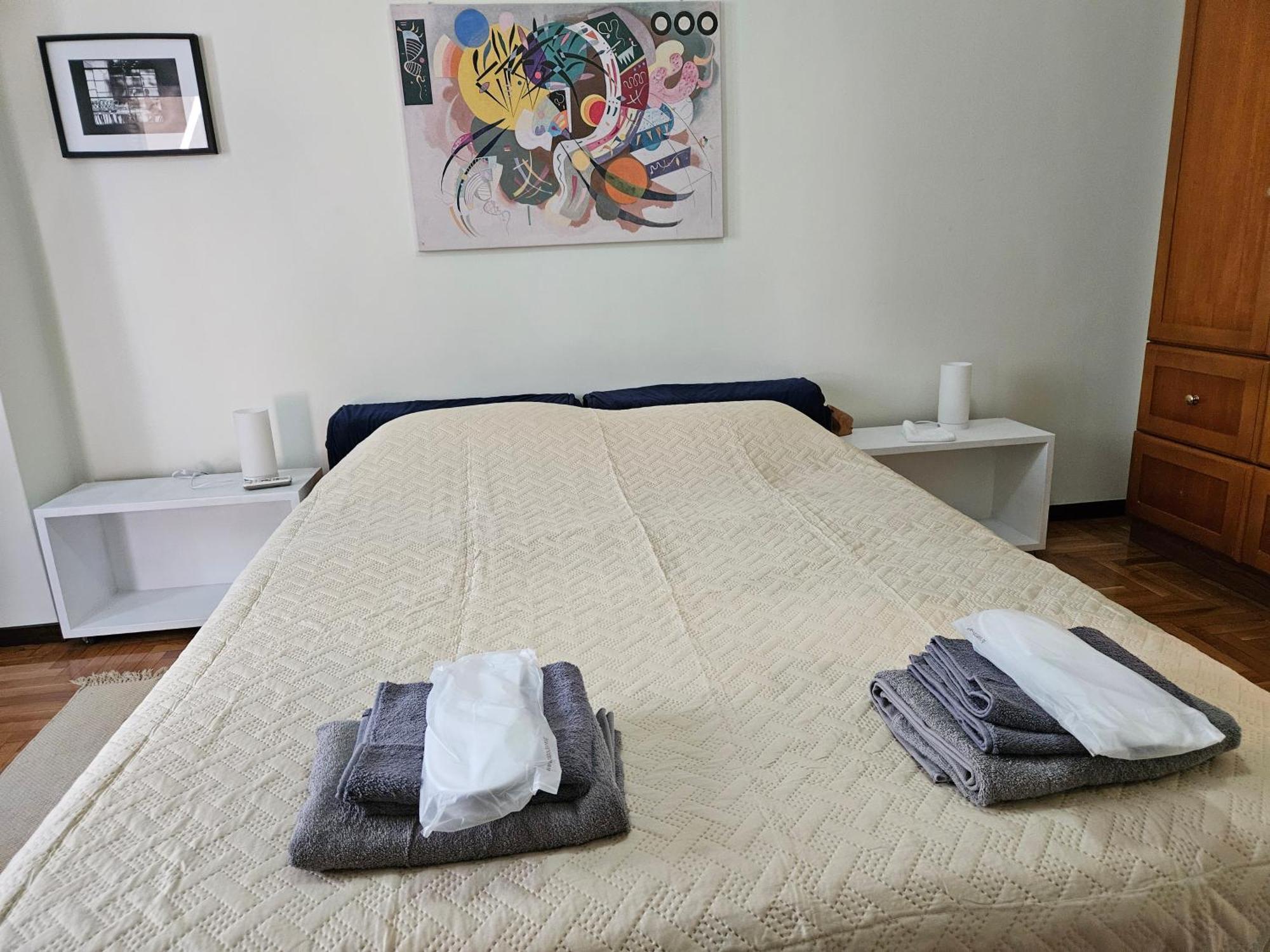 3 Bedder Condo In Ilisia, Megaro Mousikis เอเธนส์ ภายนอก รูปภาพ