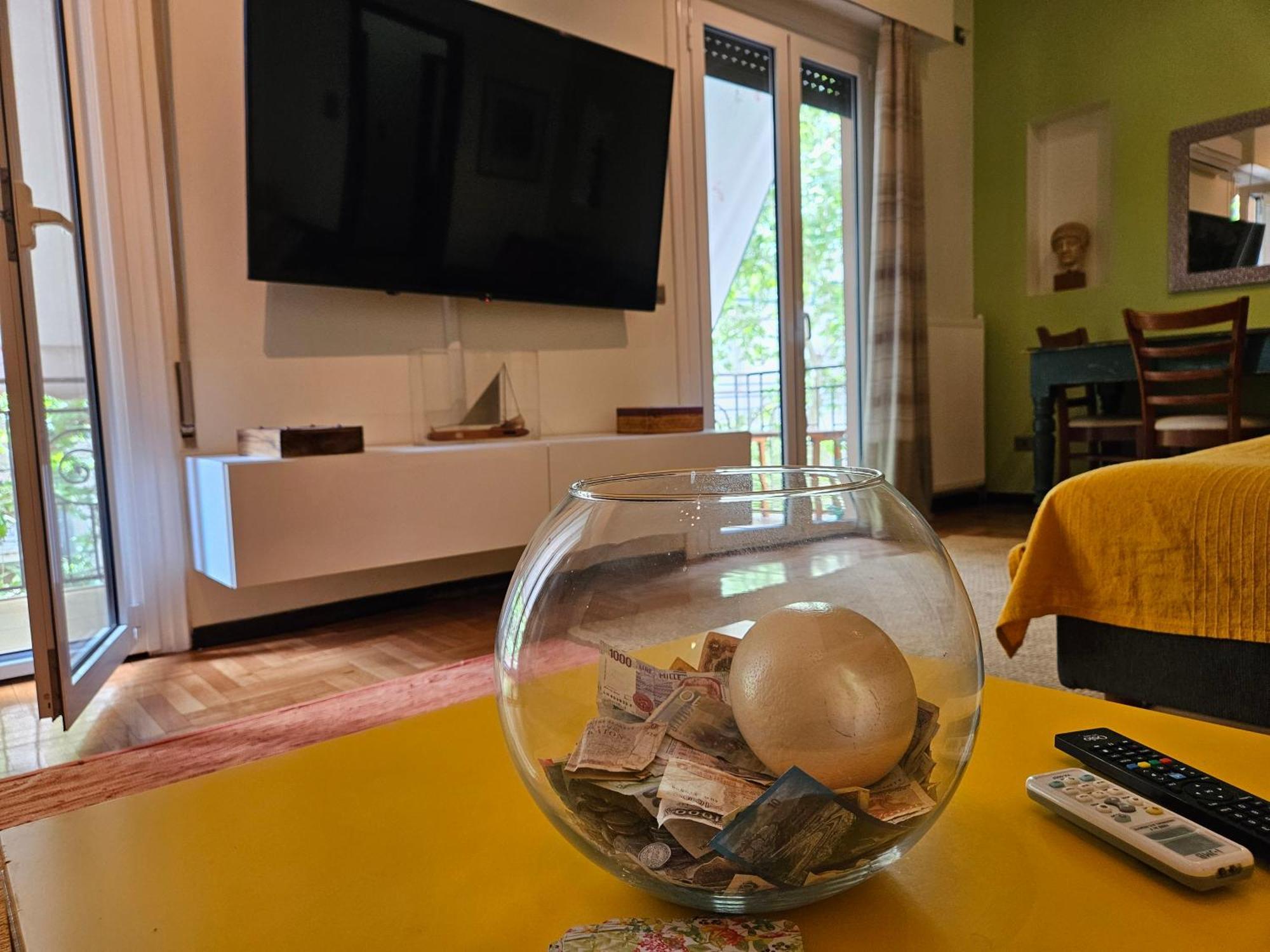 3 Bedder Condo In Ilisia, Megaro Mousikis เอเธนส์ ภายนอก รูปภาพ