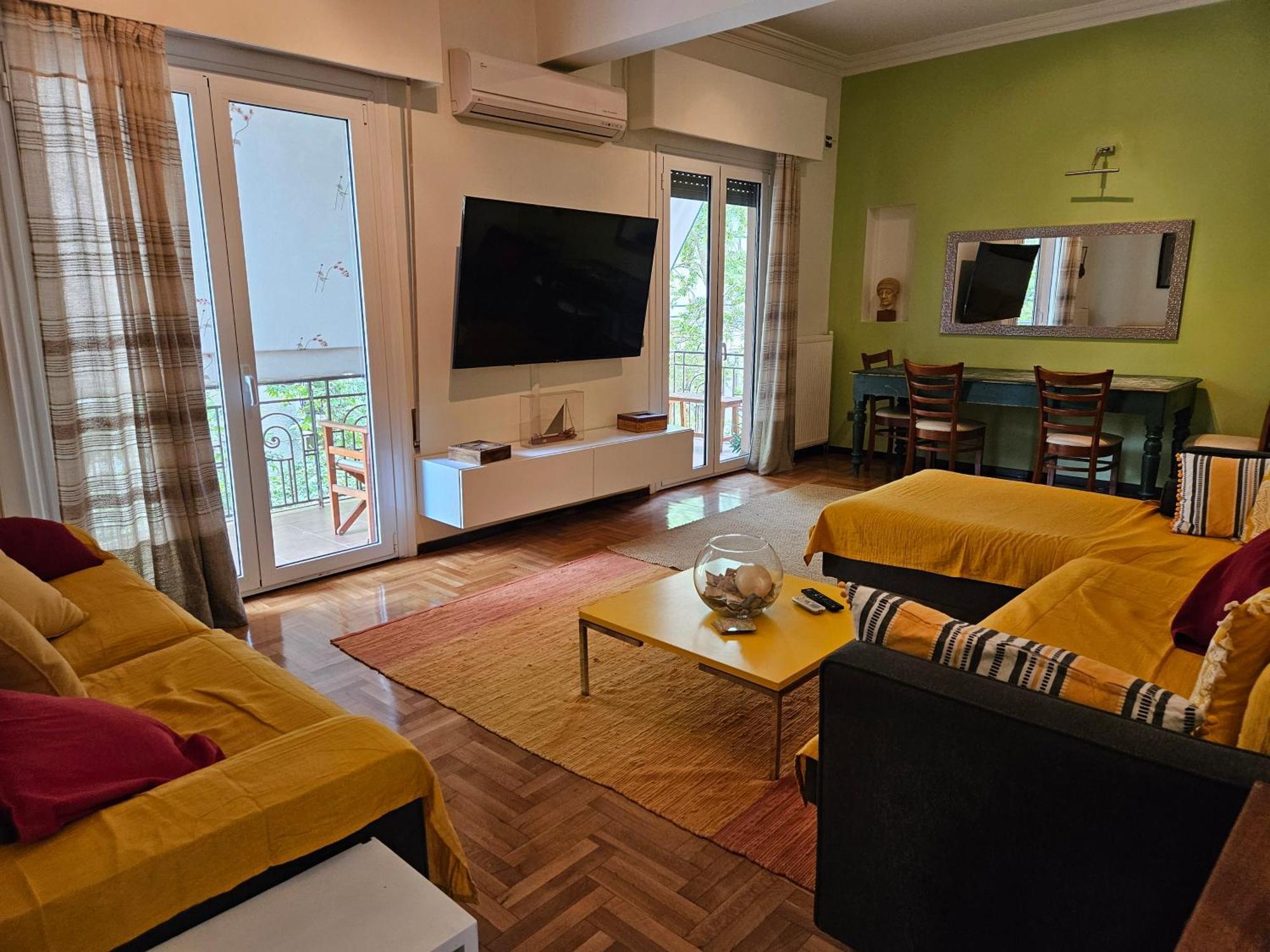 3 Bedder Condo In Ilisia, Megaro Mousikis เอเธนส์ ภายนอก รูปภาพ